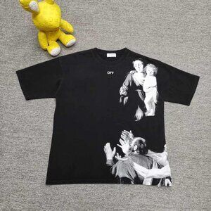 Off-White Men's Black T-shirt